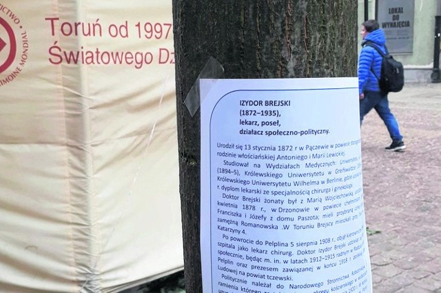Jeden z plakatów dotyczących przedwojennego posła. Jest autorstwa uczennic Gimnazjum Salezjańskiego w Toruniu