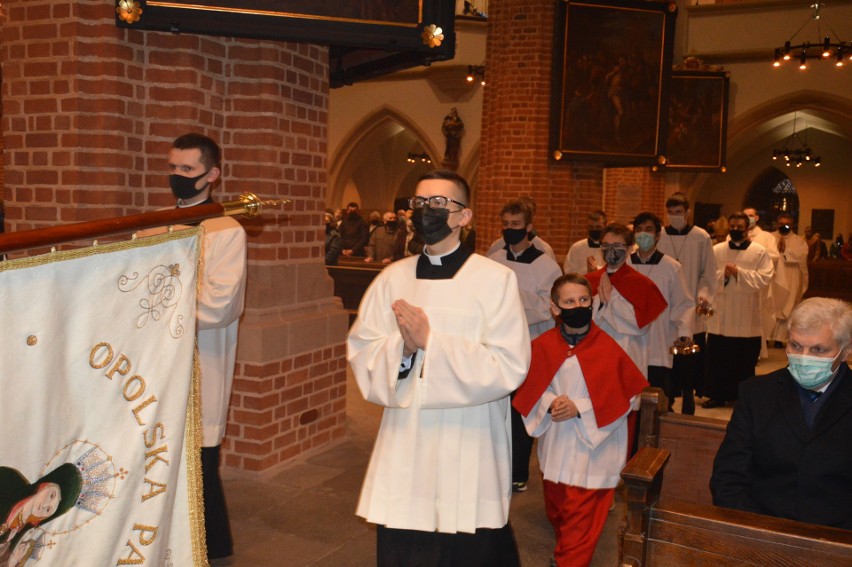 Rezurekcja w katedrze opolskiej
