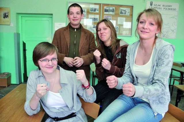 Liczymy, że pomyślnie przejdziemy test - mówią (od lewej): Karolina Pisanko, Karol Godlewski, Aneta Malinowska i Kasia Laskowska