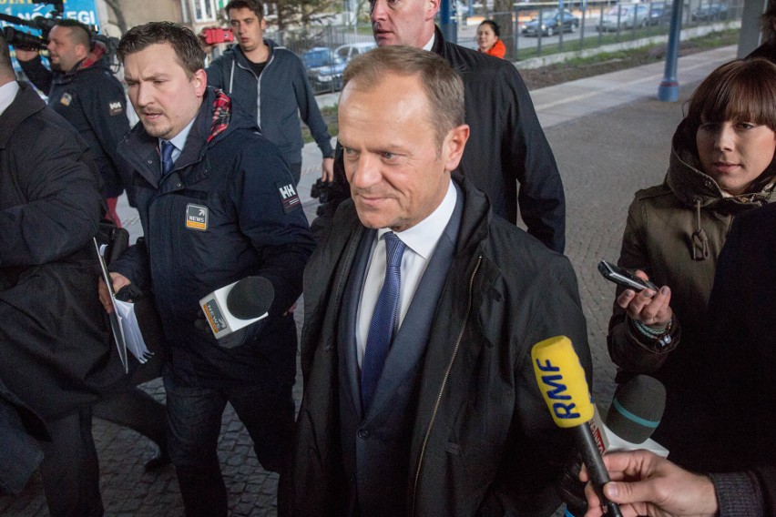 Donald Tusk będzie zeznawał dzisiaj w Warszawie
