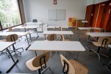 Wraca zdalne nauczanie w klasach I-III szkół podstawowych. Minister Niedzielski ogłosił nowe decyzje. Od soboty lockdown w całym kraju