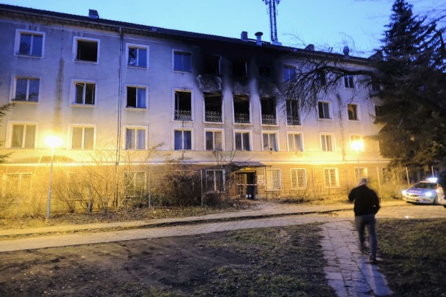 Na początku roku w jednym z opuszczonych budynków akademików przy ul. Dożynkowej doszło do pożaru.
