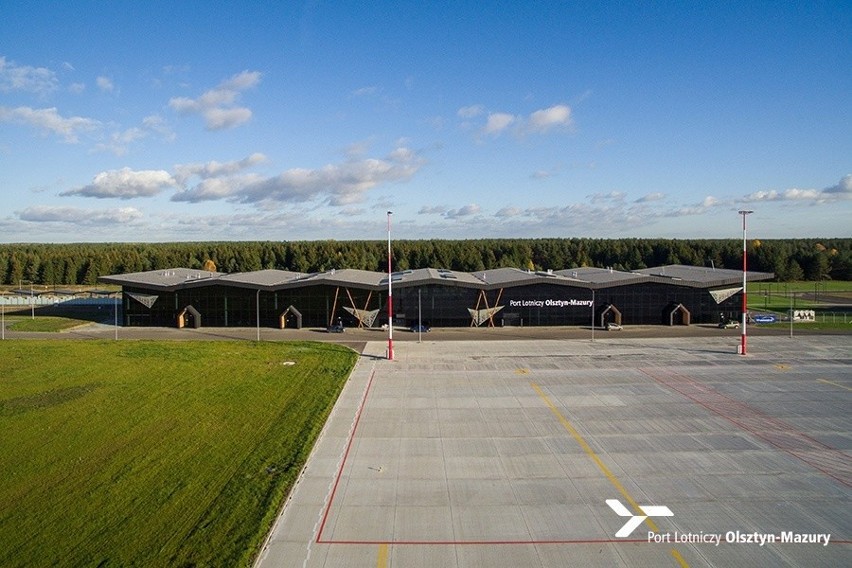 Lotnisko Olsztyn - Mazury. Pasażerowie szturmują regionalne lotnisko. Dobre wyniki portu lotniczego w Szymanach (zdjęcia)