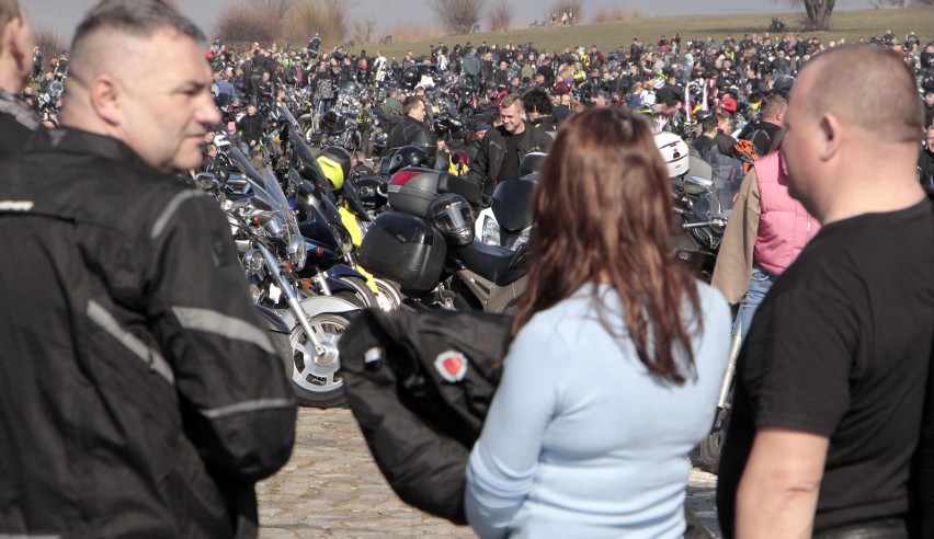 Na Błoniach Nadwiślańskich w Grudziądzu stawiło się około...