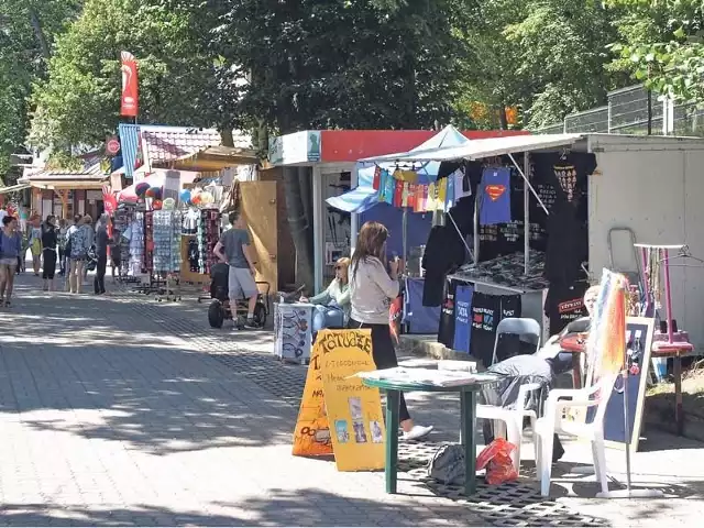 Tak obecnie wygląda ul. Chrobrego. Jej zabudowę chcieliby zmienić mieleńscy radni. Czy będą mogli to zrobić? To zależy od decyzji Naczelnego Sądu Administracyjnego. 