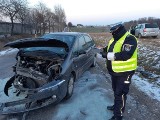 Wypadek dwóch aut osobowych w Krotoszynie. Pasażerowie trafili do szpitala  