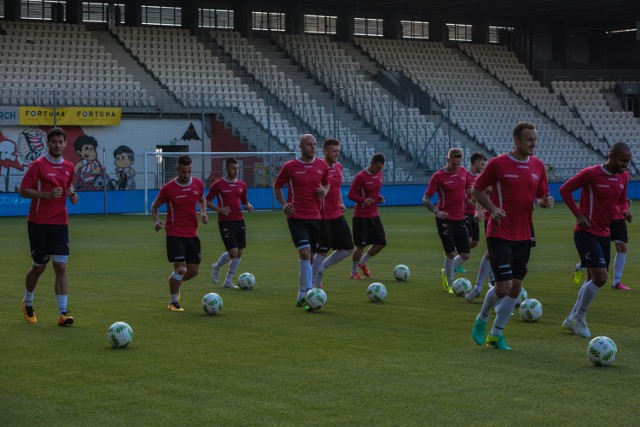 Trening Cracovii przed meczem ze Szkendiją