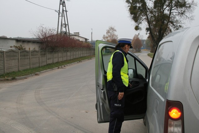 Od piątku 27 października kierowcy powinni liczyć się z częstszymi kontrolami. Będą prowadzone do 2 listopada.