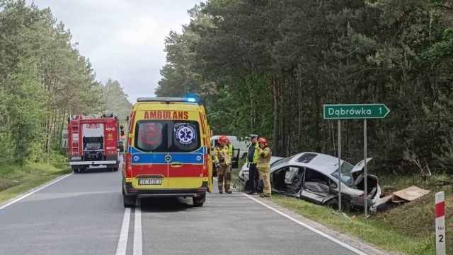 Trzy samochody brały udział w wypadku, jaki wydarzył się w piątkowy ranek na krajowej trasie numer 79 w gminie Ożarów w powiecie opatowskim.