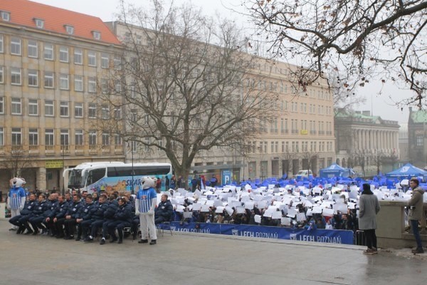 Przed rozpoczęciem rundy wiosennej Lech prezentował się na Placu Wolności