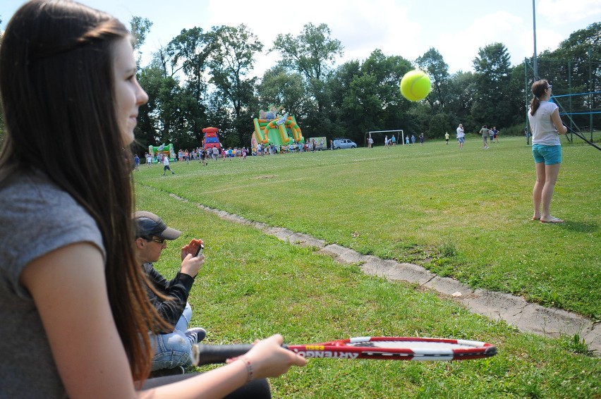 Ponad 800 młodych osób spędzi atrakcyjne wakacje w ramach...