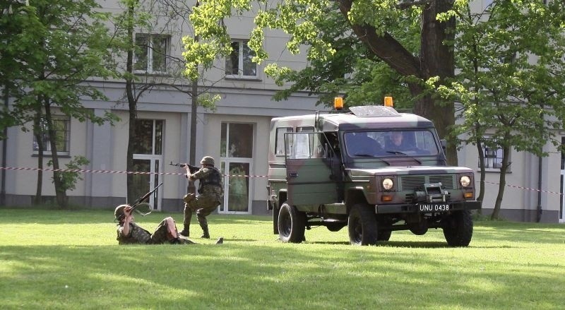 Juwenalia 2013. Poligon na Lumumbowie. Rosomak i akcja ratunkowa [zdjęcia, FILM]