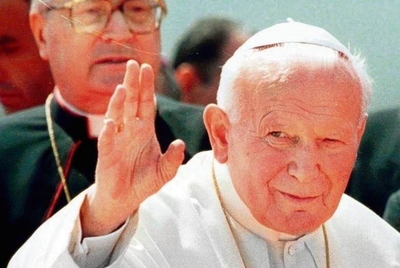 Przed 9 laty, 27 kwietnia 2014 roku, Jan Paweł II został...