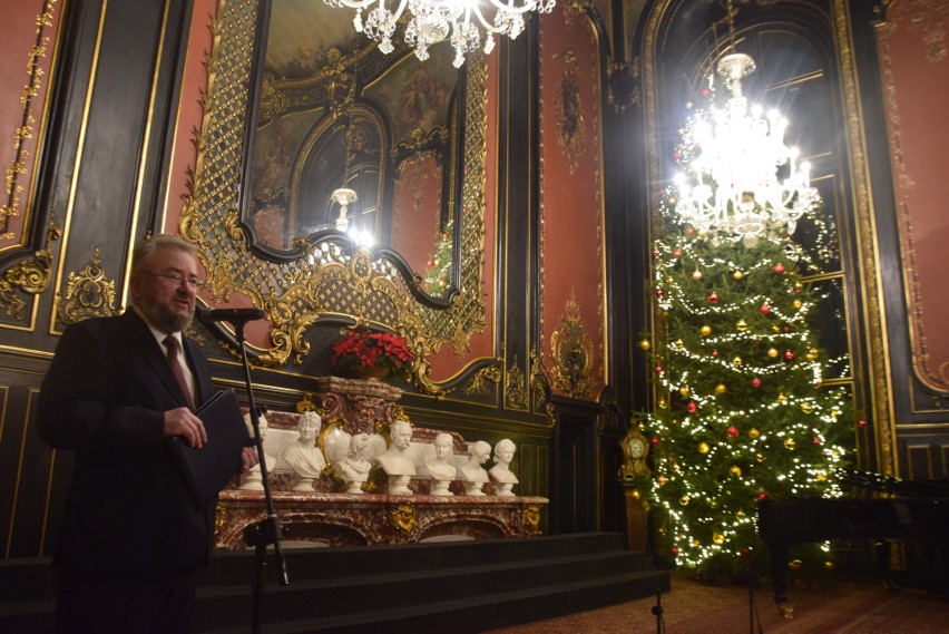 Koncert świąteczny Zespołu Pieśni i Tańca 'Śląsk" na zamku...