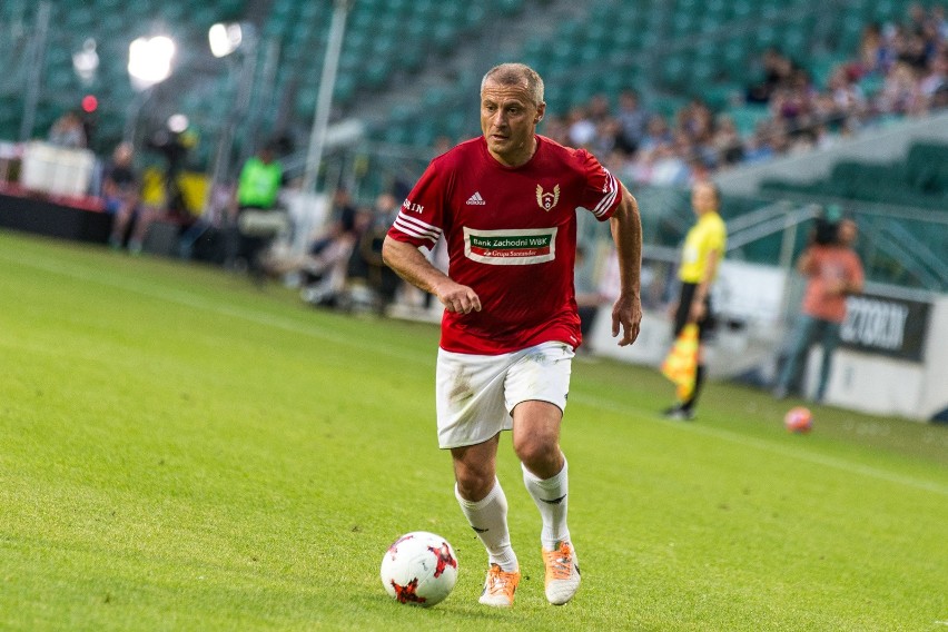 Piotr Świerczewski w latach 1992–2003 rozegrał 70 spotkań w...