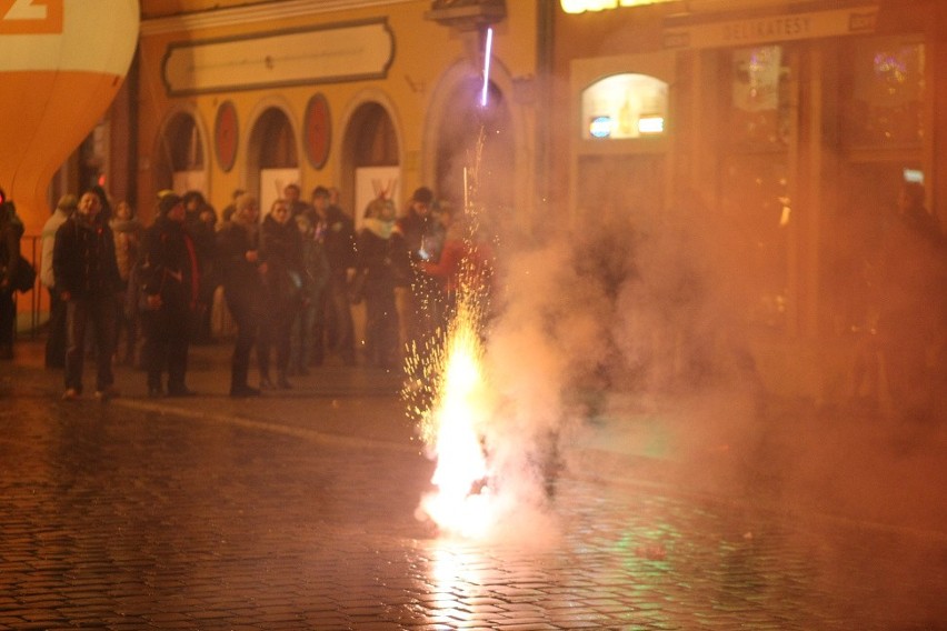 Sylwester na Rynku. Tak Wrocław witał Nowy Rok (MNÓSTWO ZDJĘĆ)