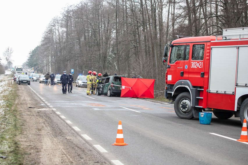 Grabówka. Tragiczny wypadek na DK 65. Kobieta zginęła na miejscu