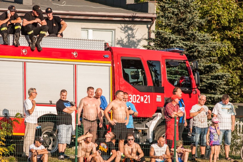 27.08.2016 bydgoszcz fordon mecz pilka nozna zawisza...