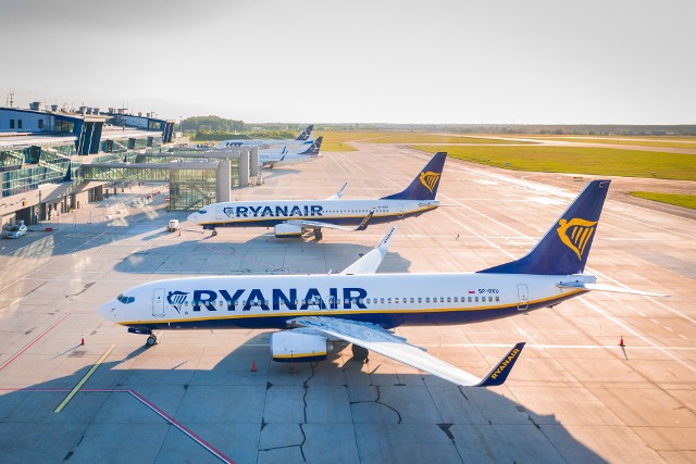 Linie Ryanair świętują w tym roku 15-lecie wykonywania operacji lotniczych z Katowice Airport w PyrzowicachZobacz kolejne zdjęcia. Przesuwaj zdjęcia w prawo - naciśnij strzałkę lub przycisk NASTĘPNE