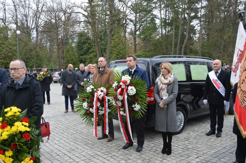 Pogrzeb Romana Kirsteina. Opolanie pożegnali jednego z założycieli „Solidarności” na Śląsku Opolskim