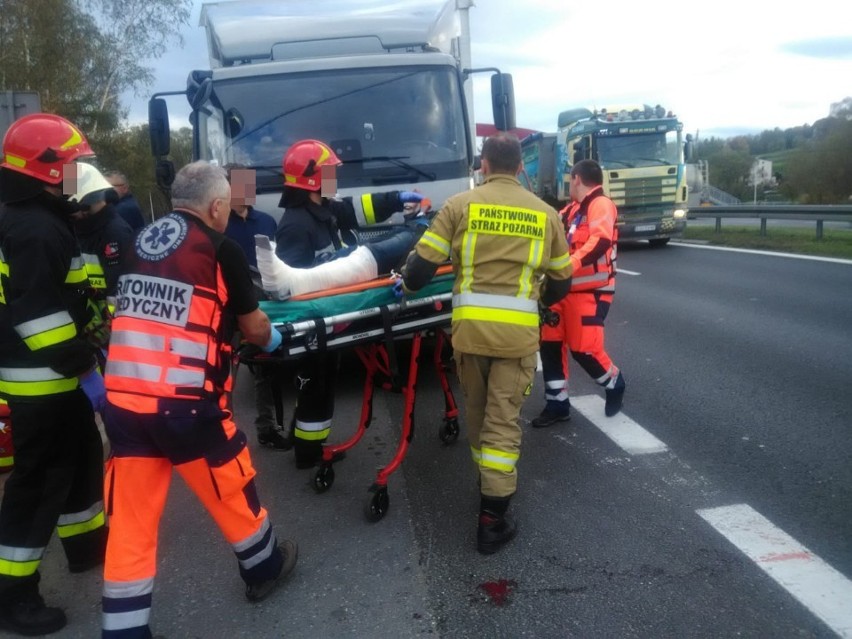 Głogoczów. Kolizja na zakopiance. Samochód zderzył się z motocyklem