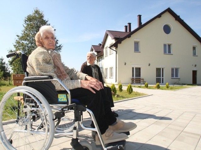 88-letnia Kazimiera Skocka i 85-letnia Elżbieta Kaim to jedne z pierwszych mieszkanek Domu Seniora Zielone Niwy. Mieszkają tu od początku września.
