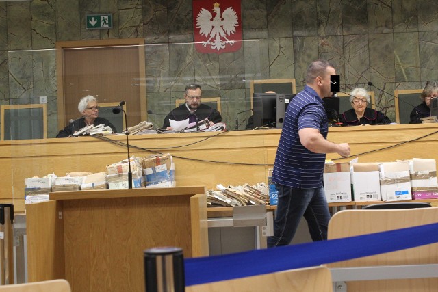 Oskarżony Zbigniew Ś. ps. Pyza składał kolejne wnioski dowodowe. Prokurator chce dla niego kary 15 lat odsiadki