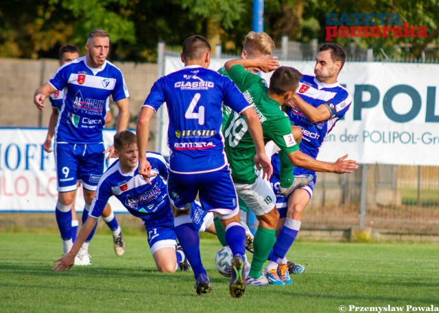 W meczu 4. kolejki III ligi Unia Janikowo przegrała na swoim boisku z Sokołem Kleczew 0:1. Dla biało-niebieskich to była druga porażka w sezonie.Aby zobaczyć galerię zdjęć z meczu oraz kibiców prosimy przesuwać palcem po ekranie smartfonu lub strzałkami w komputerze>>>