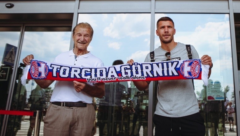 Łukasz Podolski w czwartek oficjalnie zostanie piłkarzem...