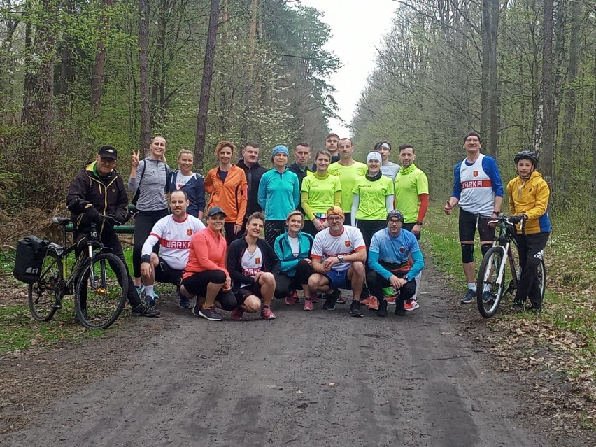 1 maja grupa biegaczy z Run Team Pionki zorganizowała...