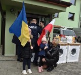 Solidarni z Ukrainą. Pomagają także policjanci i pracownicy wielickiej komendy