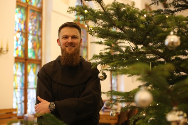 Ojciec Euzebiusz Skorupa należy do zgromadzenia franciszkanów. Obecnie posługuje w bazylice w Katowicach-Panewnikach.