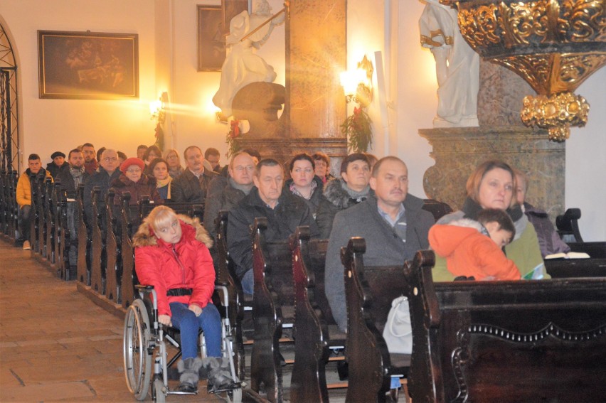 Biskup opolski spotkał się w Jemielnicy z emigrantami pracującymi za granicą