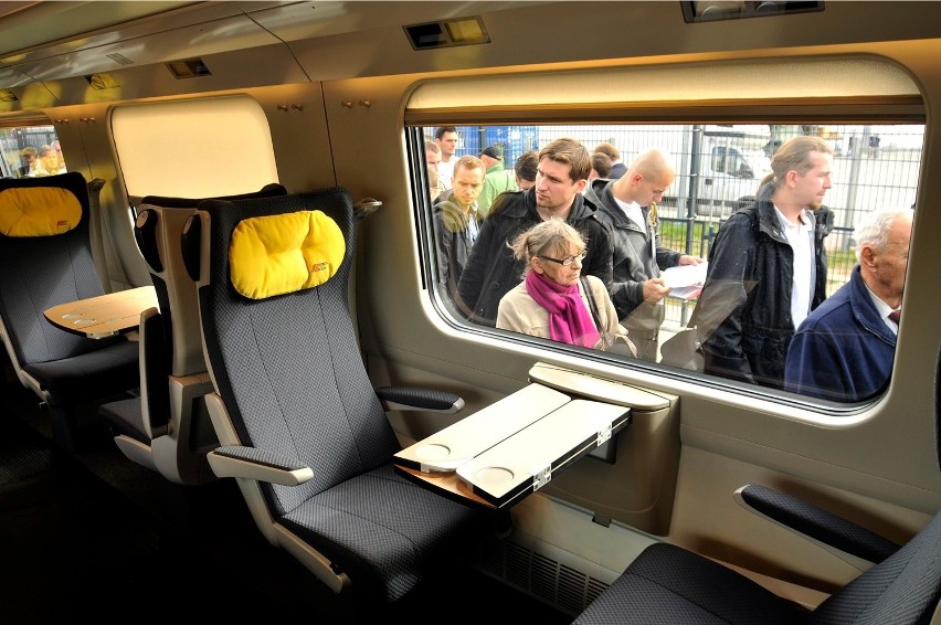 Wymienią fotele w pendolino na skórzane? PKP chce zwracać pociągi, bo siedzenia się brudzą...