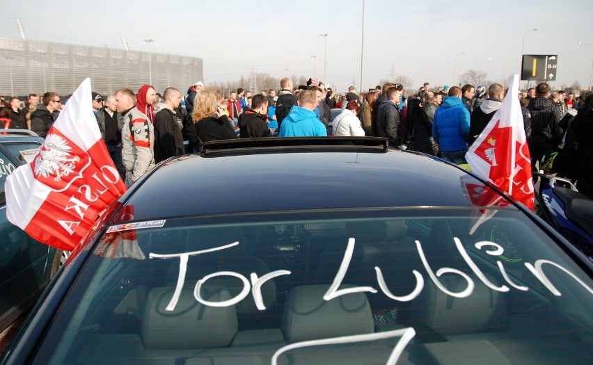 Walczą o nowy tor dla Lublina. 350 aut i sto motocykli przejechało przez miasto (ZDJĘCIA, WIDEO)