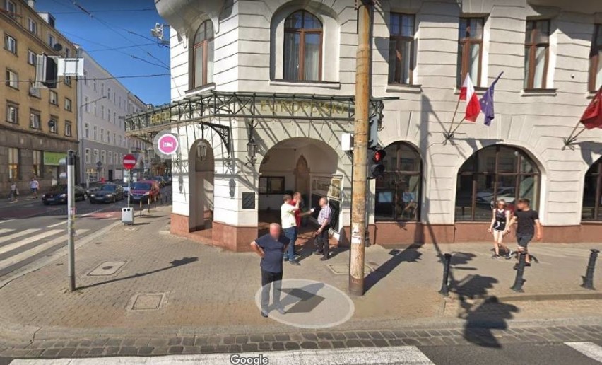 W Google Street View nic się nie ukryje. Wrocławianie przyłapani w różnych sytuacjach! [ZDJĘCIA]