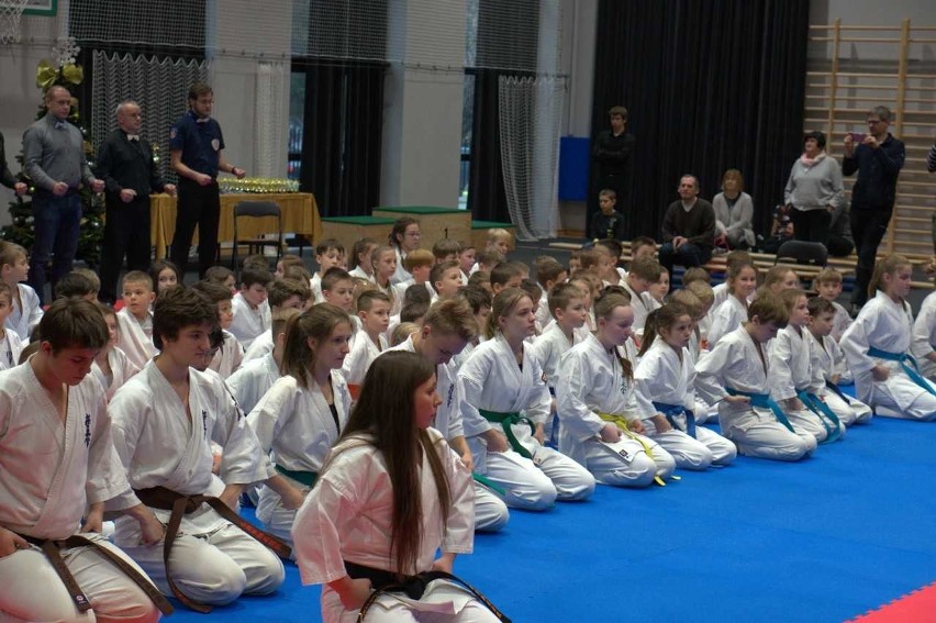 150 dzieci i młodzieży w krakowskim Turnieju Gwiazdkowym w karate kyokushin