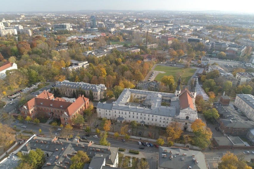 Poszpitalne tereny przy ulicy Kopernika