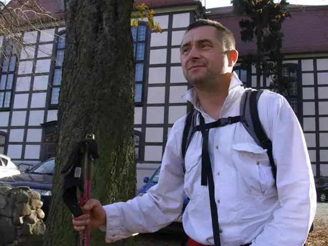 Maciej Stadniczuk na finiszu wędrówki w Zielonej Górze