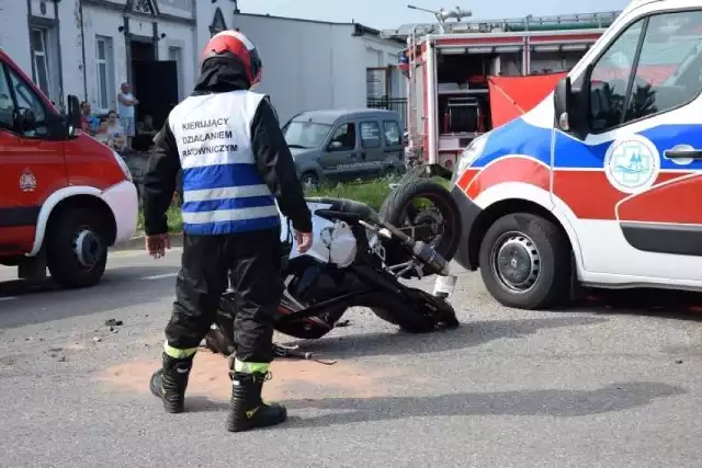 Zderzenie osobówki z motocyklem w Nowym Dworze gdańskim 1.08.2018