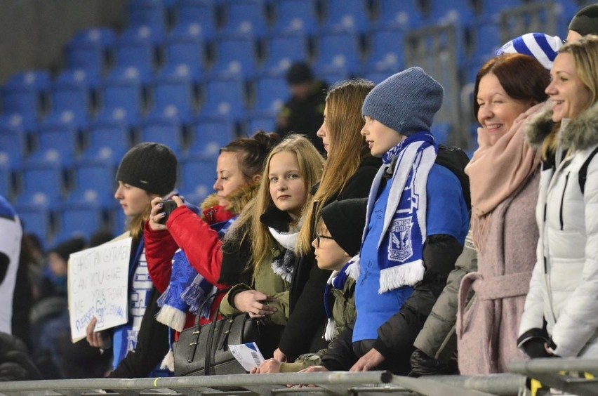 Podczas meczu Lech Poznań - Wisła Płock (2:1) atmosfera na...