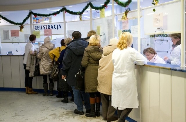 W styczniu najwięcej wielokrotnych wpisów w kolejkach było w poradniach endokrynologicznych, rehabilitacyjnych, kardiologicznych oraz kardiologicznych i hematologicznych dla dzieci.