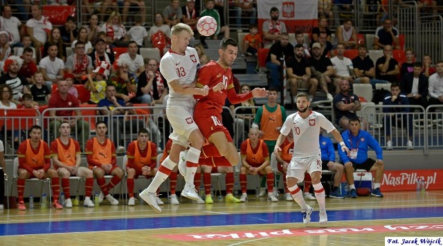 Mecz Polska - Serbia w koszalińskiej hali widowiskowo-sportowej zakończył się wynikiem 1:2
