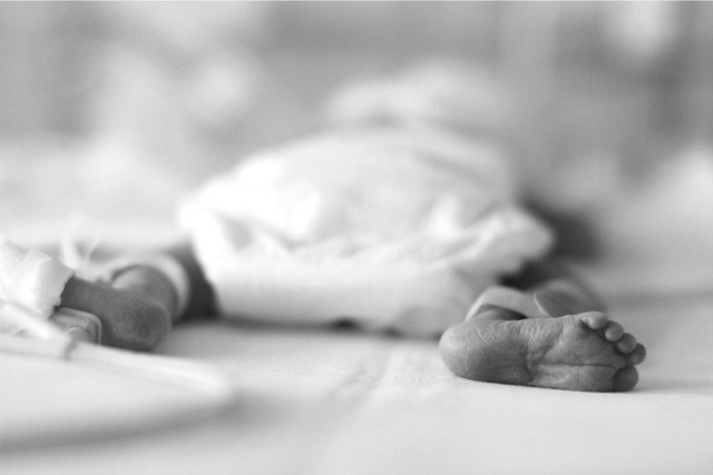 Jest wstępna opinia biegłych w sprawie śmierci noworodka w Kościerzynie.