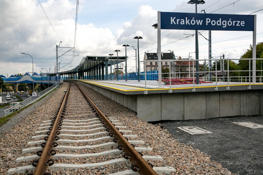 Kraków. Nowe przystanki wkrótce do dyspozycji podróżnych. Są nowoczesne, ale nie brakuje absurdów