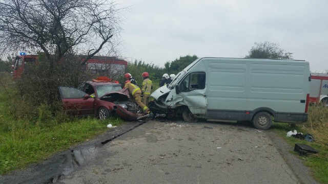 Na miejscu czwartkowego wypadku w Brzezinach