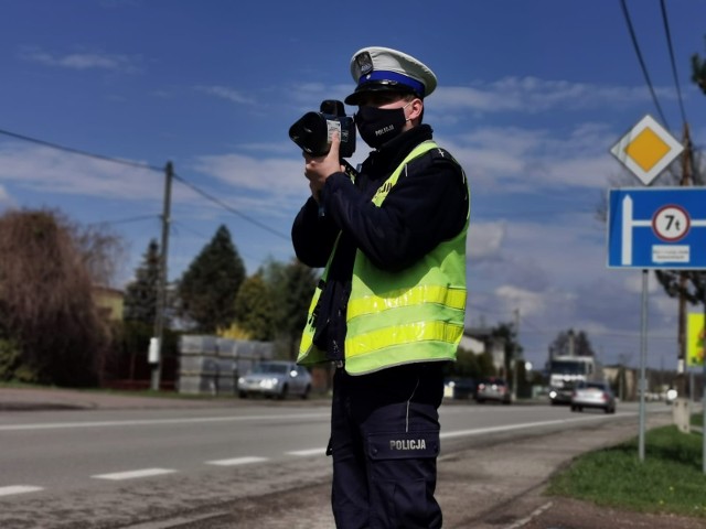 Długi weekend to okres wzmożonych kontroli drogowych. Uważajcie, bo mandaty są bardzo drogie!