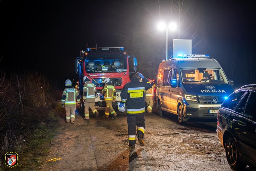 Kierowca mercedesa trafił do szpitala. Próbował uniknąć...