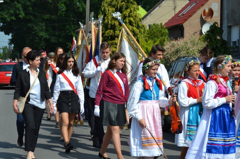 Uroczyste obchody jubileuszu 90-lecia Szkoły Podstawowej...