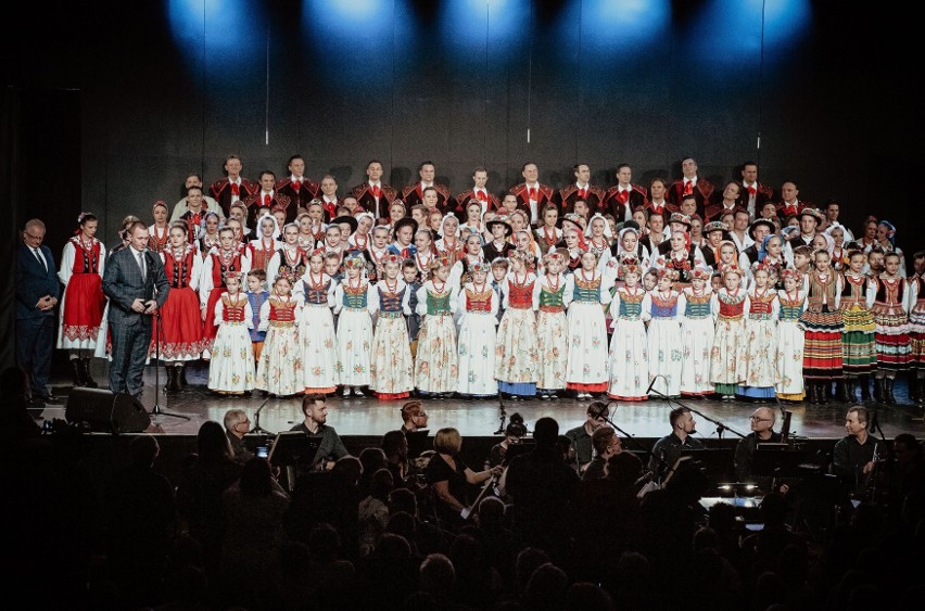 Zespół Pieśni i Tańca "Śląsk" wraca na scenę. Kiedy pierwsze...